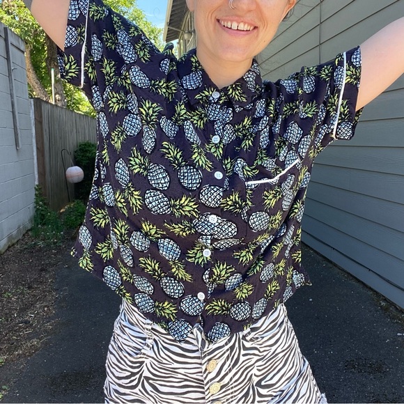 Forever 21 Pineapple Shirt - Picture 3 of 6